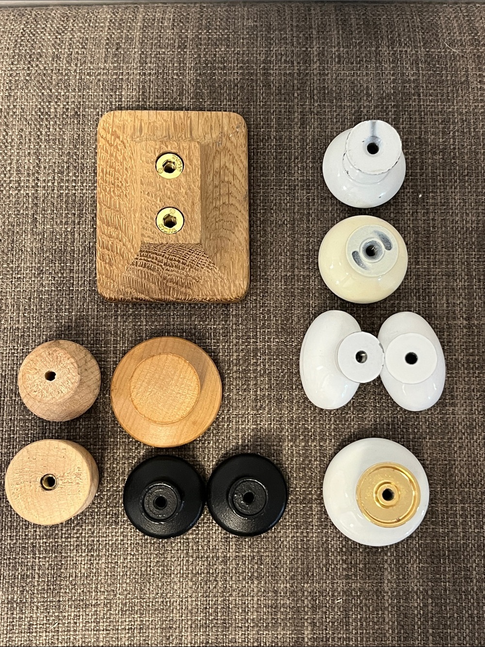 Mixed cabinet knobs - 11 pieces - Picture 3 of 6